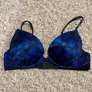 Victoria’s Secret PINK push up bra. Size: 36B.